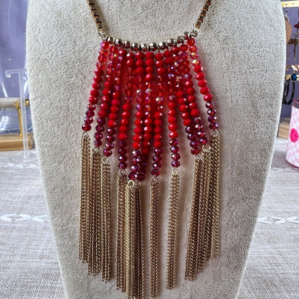 Elegant Red and Gold Glass Beaded Necklace